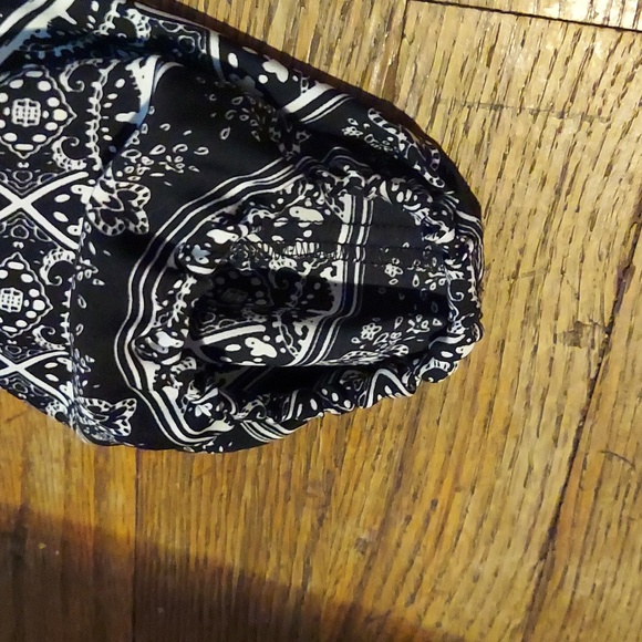 10 for $10 M&M top - Picture 5 of 9